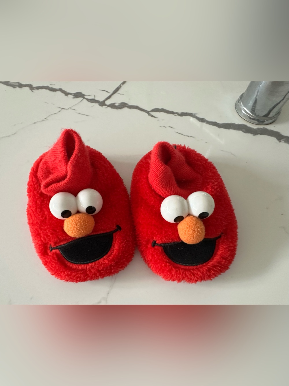 Elmo Baby Slippers - Size 3/4